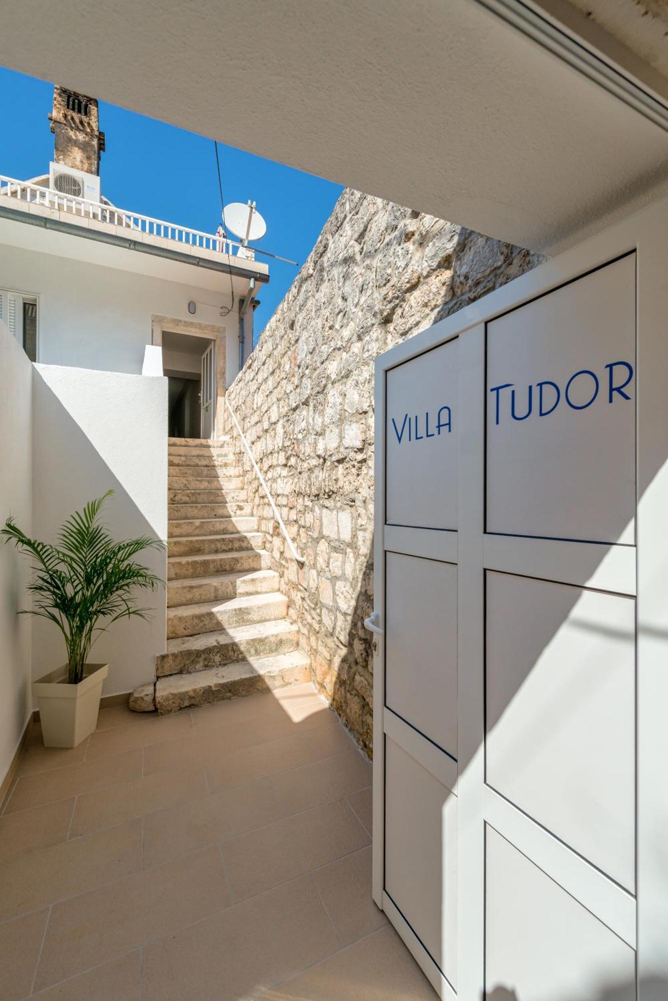 Apartments Villa Tudor 1 Hvar Town Exterior foto